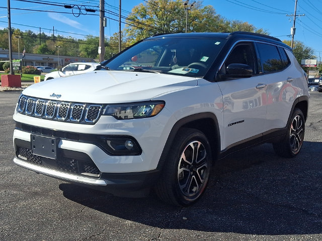 Certified 2024 Jeep Compass Limited AWD/4WD image 3