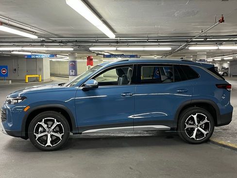 New 2026 Volkswagen Tiguan SE image 33