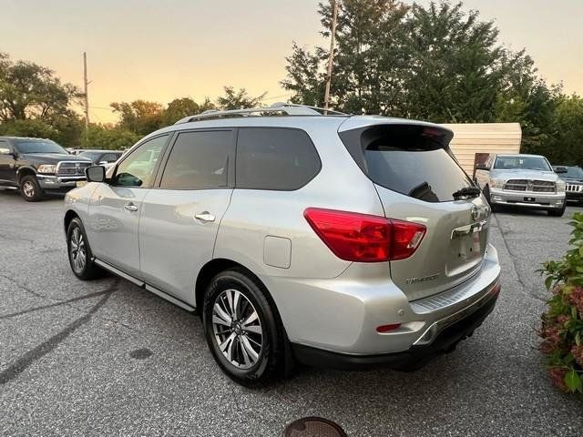 Used 2017 Nissan Pathfinder SL w/ SL Premium Package AWD/4WD image 5