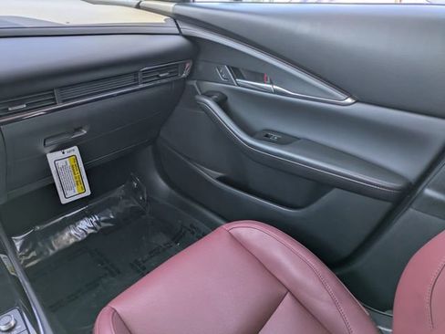 Certified 2025 MAZDA CX-30 AWD 2.5 S w/ Preferred Package image 14