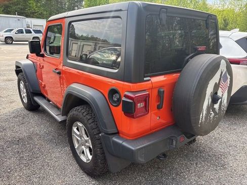 Used 2019 Jeep Wrangler Sport AWD/4WD image 6
