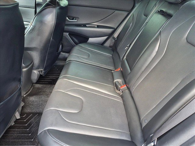 Used 2023 Hyundai Elantra Limited FWD image 18