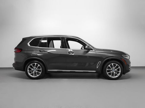 Used 2021 BMW X5 xDrive40i w/ Convenience Package AWD/4WD image 13