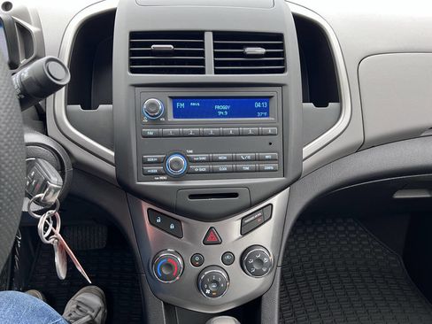 Used 2015 Chevrolet Sonic LS image 13