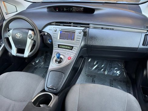 Used 2015 Toyota Prius Three FWD image 19