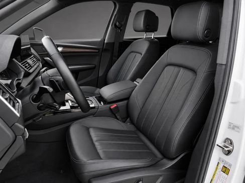 Used 2023 Audi Q5 2.0T Premium w/ Convenience Package AWD/4WD image 10