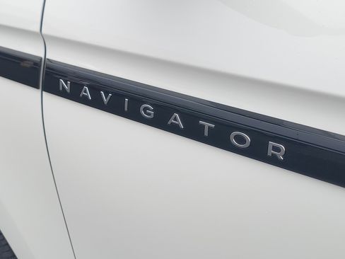 New 2026 Lincoln Navigator L Black Label image 7