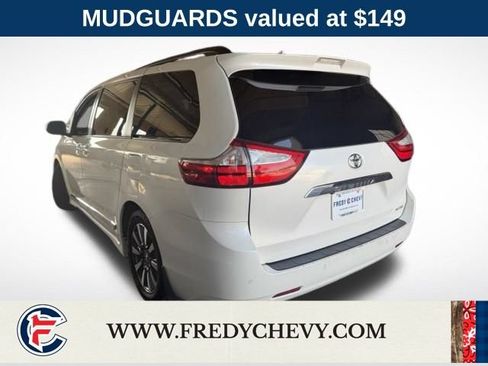 Used 2019 Toyota Sienna Limited Premium w/ Carpet Mat Package FWD image 8