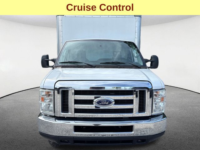 Used 2015 Ford E-350 and Econoline 350 Super Duty RWD image 4