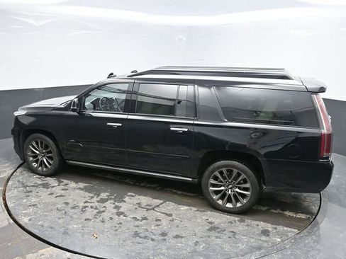 Used 2020 Cadillac Escalade ESV Platinum w/ Escalade Sport Edition image 40