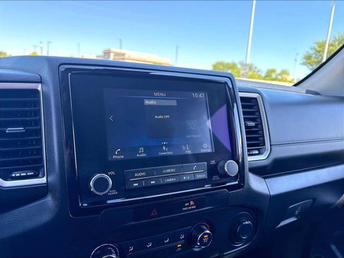 Used 2022 Nissan Frontier SV AWD/4WD image 22