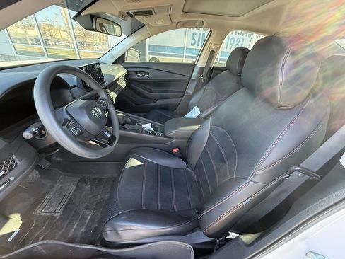 Used 2024 Honda Accord EX image 10