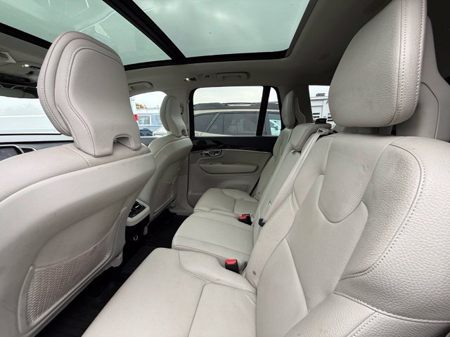 Used 2019 Volvo XC90 T5 Momentum w/ Protection Package Premier AWD/4WD image 11