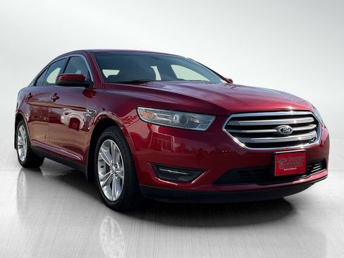 Used 2013 Ford Taurus SEL FWD image 7
