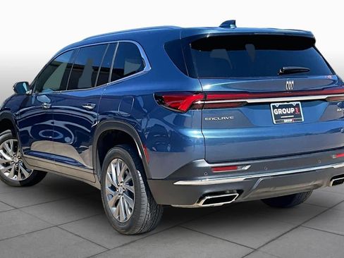 Used 2025 Buick Enclave Preferred w/ Power Package FWD image 12