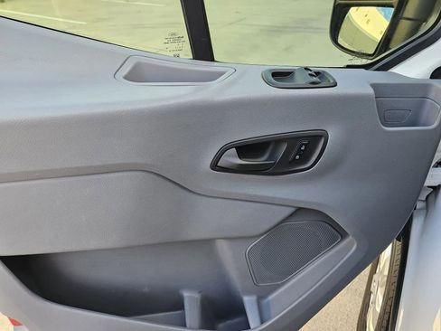Used 2017 Ford Transit 350 XLT RWD image 27