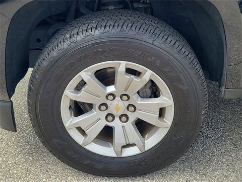 Used 2018 Chevrolet Colorado LT w/ LT Convenience Package image 9
