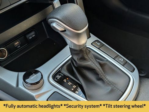 Used 2024 Kia Seltos LX image 8