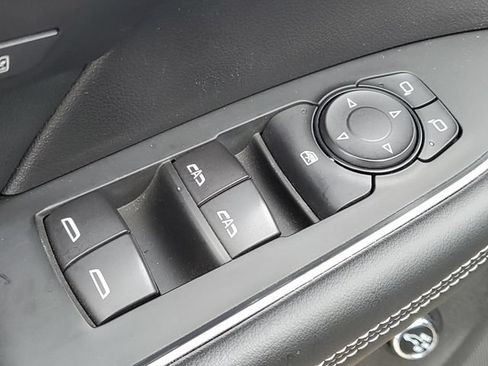 Used 2022 Buick Envision Avenir w/ Technology Package II AWD/4WD image 18