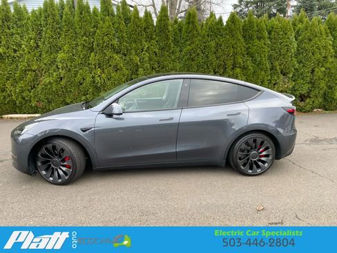Used 2022 Tesla Model Y Performance image 6