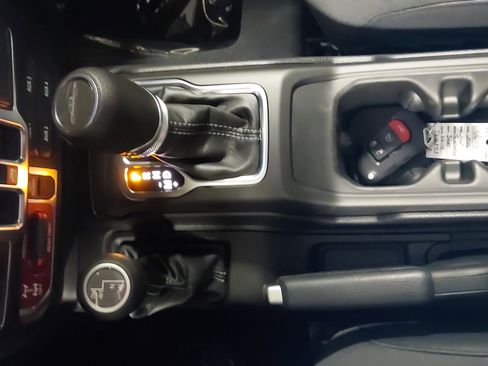 New 2026 Jeep Gladiator Willys image 21