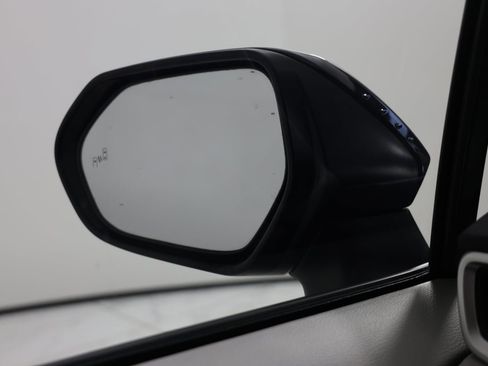 Used 2023 Toyota Corolla LE image 14