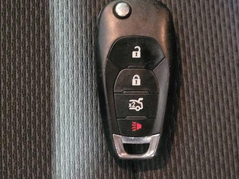 Used 2018 Chevrolet Cruze LS FWD image 32