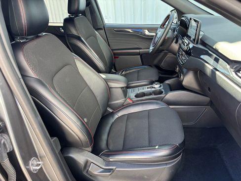 Used 2024 Ford Escape ST-Line image 38
