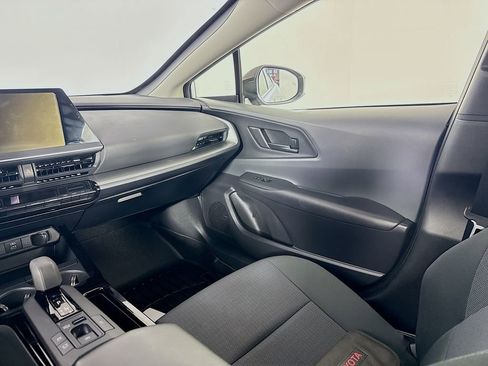 Used 2024 Toyota Prius LE image 16
