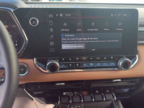 Used 2025 GMC Canyon AT4 w/ AT4 Premium Package image 19