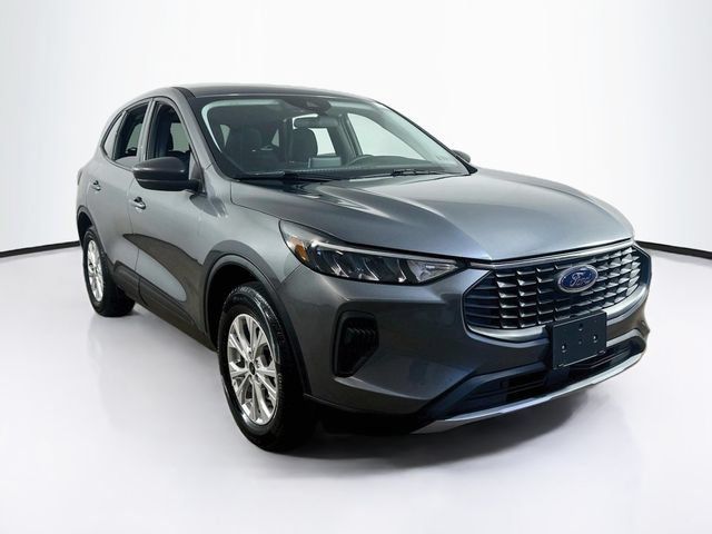 Certified 2025 Ford Escape Active AWD/4WD image 1