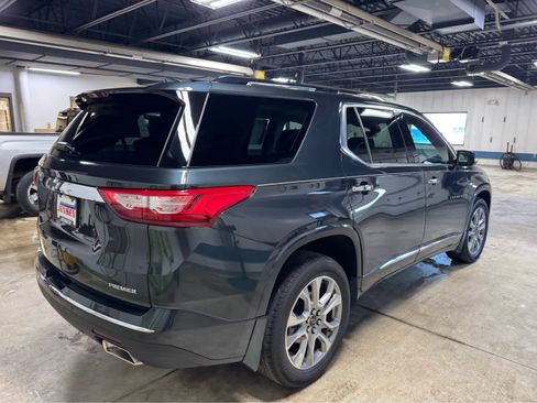 Used 2020 Chevrolet Traverse Premier image 4