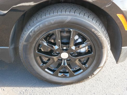 Used 2023 Chevrolet Equinox LT image 15