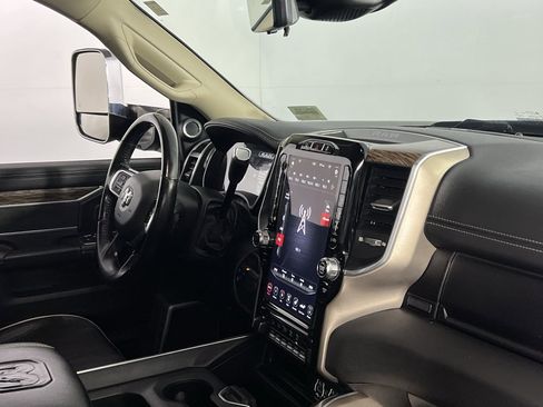 Used 2021 RAM 2500 Laramie image 31