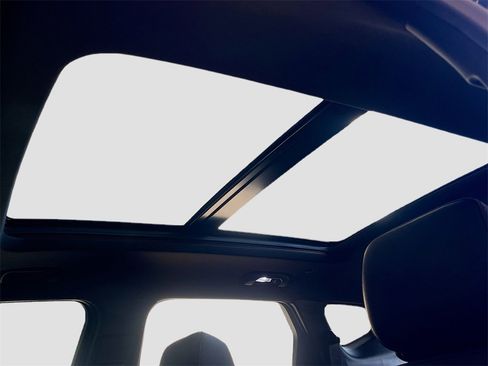 Used 2023 Chevrolet Blazer RS w/ Driver Confidence II Package image 23