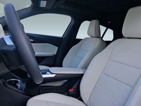 Used 2026 BMW X2 xDrive28i w/ Technology Package image 21