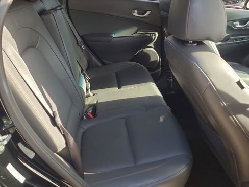 Used 2023 Hyundai Kona Limited image 17