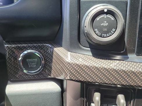 New 2026 Ford F250 Lariat w/ Black Appearance Package AWD/4WD image 36