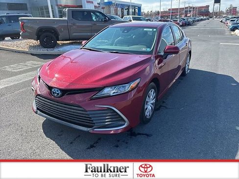 Certified 2022 Toyota Camry LE image 16