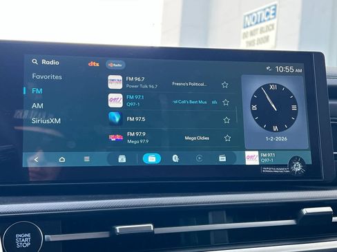 Certified 2025 Hyundai Santa Fe SEL image 19