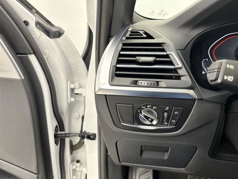Used 2022 BMW X3 xDrive30i w/ Premium Package 2 (ZPA) image 31