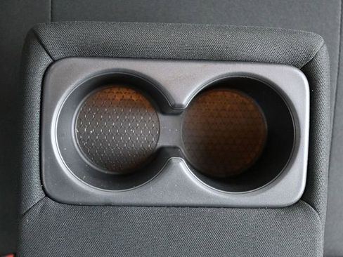 Used 2023 Nissan Rogue S image 13