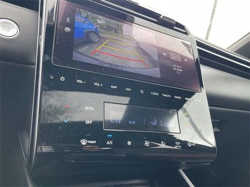 Used 2024 Hyundai Santa Cruz Night image 16