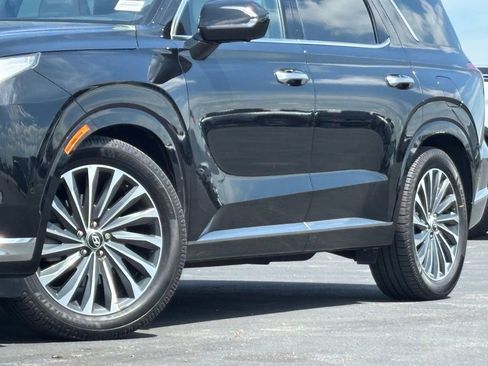 Used 2024 Hyundai Palisade Calligraphy AWD/4WD image 3