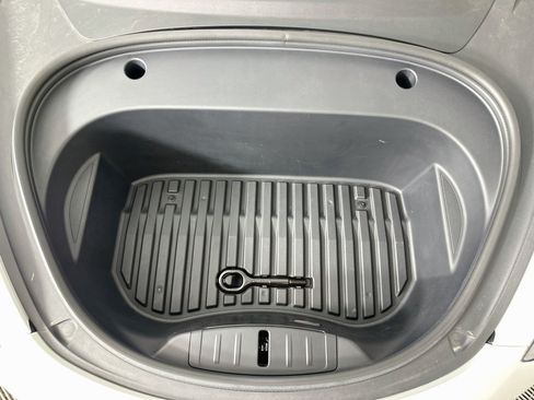 Used 2023 Tesla Model 3 Performance AWD/4WD image 32