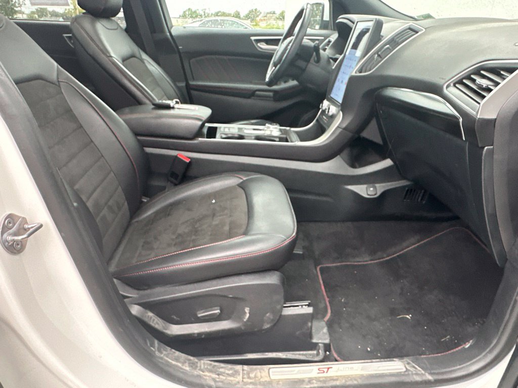 Certified 2024 Ford Edge ST-Line AWD/4WD image 34