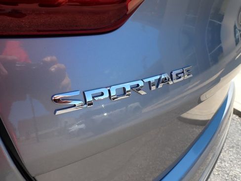 Used 2020 Kia Sportage LX AWD/4WD image 4