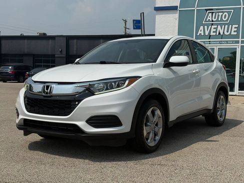 Used 2021 Honda HR-V LX image 3