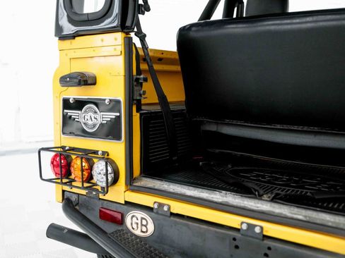 Used 1997 Land Rover Defender 90 image 82