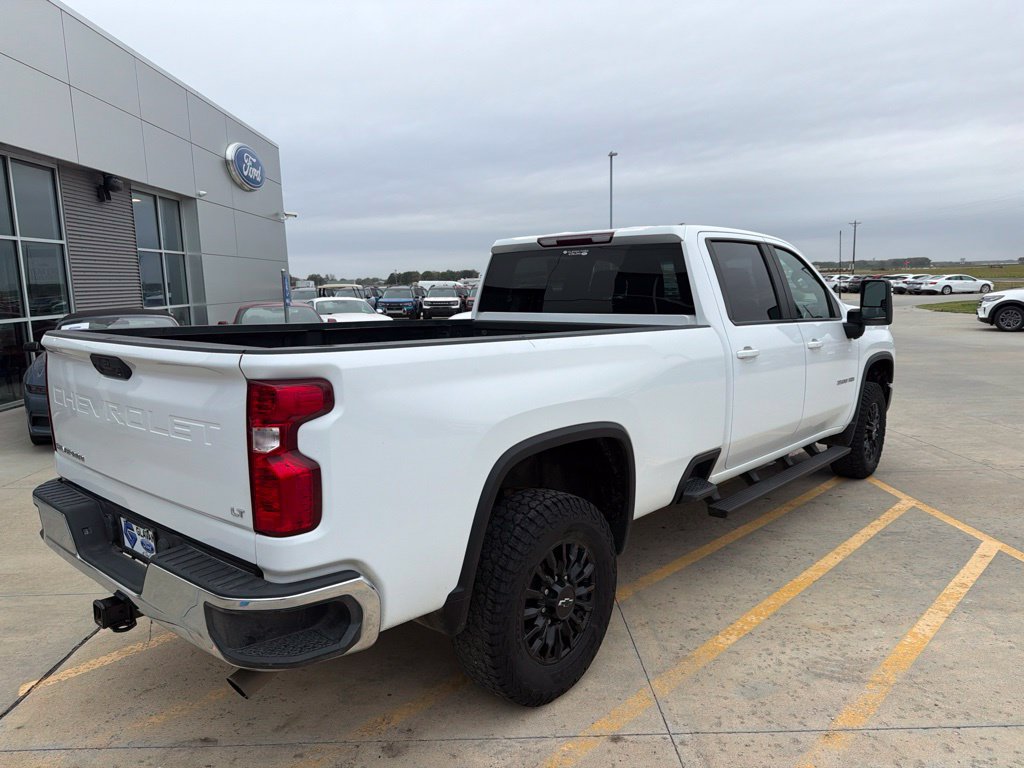 Used 2021 Chevrolet Silverado 3500 LT w/ Convenience Package AWD/4WD image 9